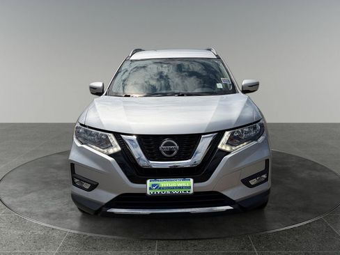 Used 2019 Nissan Rogue SL AWD/4WD image 2