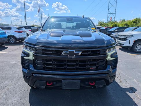Used 2022 Chevrolet Silverado 1500 LT Trail Boss w/ Protection Package AWD/4WD image 2