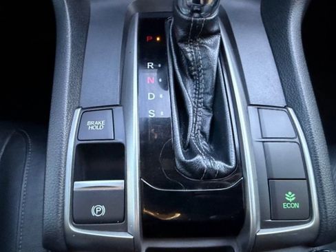 Used 2018 Honda Civic Sport Touring image 22