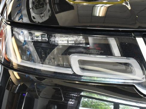 Used 2019 Land Rover Range Rover Sport HSE AWD/4WD image 3