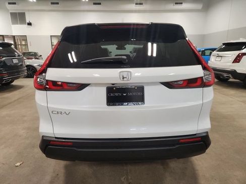 Certified 2025 Honda CR-V EX image 4