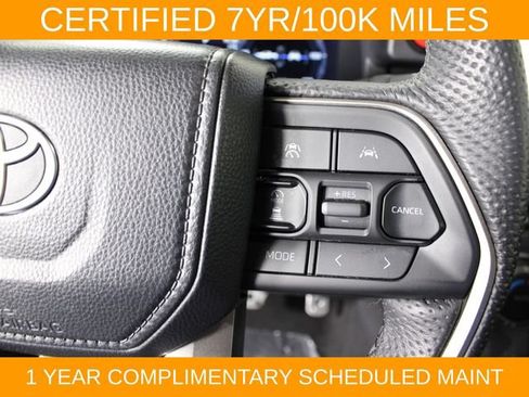 Used 2024 Toyota Tacoma TRD Sport AWD/4WD image 22