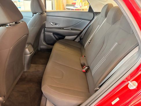 Used 2022 Hyundai Elantra SEL FWD image 56