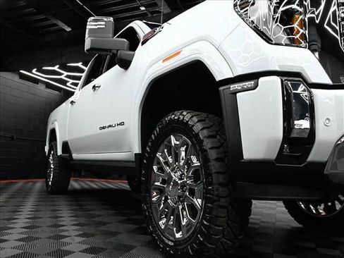 New 2026 GMC Sierra 2500 Denali w/ Denali Reserve Package AWD/4WD image 35