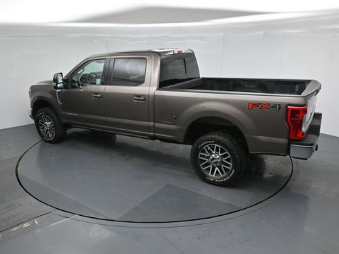 Certified 2018 Ford F250 Lariat w/ Lariat Ultimate Package image 43