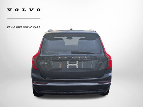 New 2026 Volvo XC90 B6 Plus w/ Protection Package Premier image 4