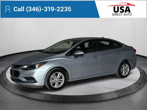 Used 2017 Chevrolet Cruze LT w/ Convenience Package image 1