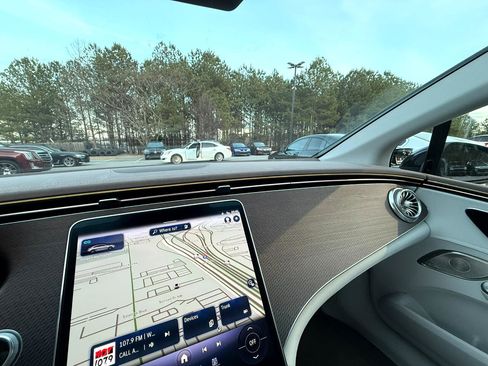 Used 2023 Mercedes-Benz EQE 500 500 4MATIC w/ Exclusive Trim Package image 22