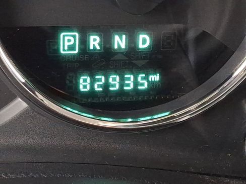 Used 2018 Jeep Wrangler Unlimited Sahara w/ Connectivity Group image 18