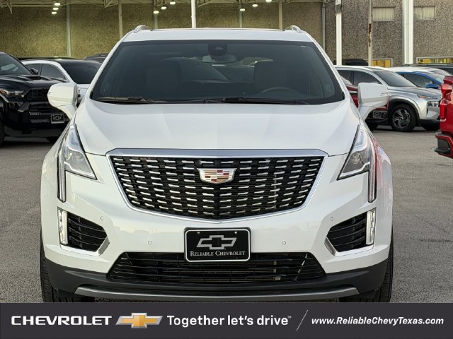 Used 2025 Cadillac XT5 Premium Luxury w/ LPO, Floor Liner Package AWD/4WD image 8