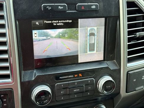 Used 2015 Ford F150 King Ranch w/ Equipment Group 601A Luxury image 21