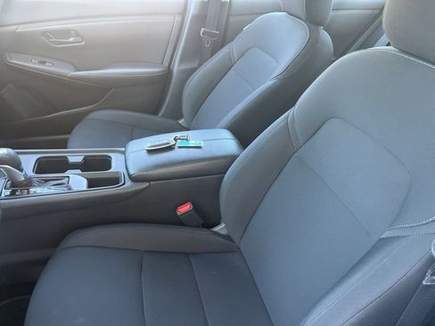 Used 2024 Nissan Sentra S FWD image 8