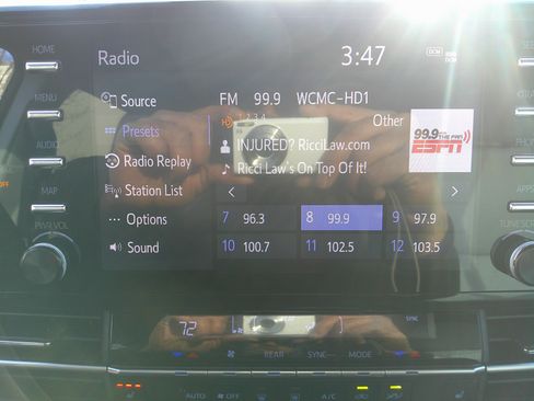 Used 2021 Toyota Sienna XSE image 65