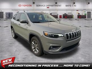 Used 2019 Jeep Cherokee Latitude Plus w/ Cold Weather Group AWD/4WD video 1