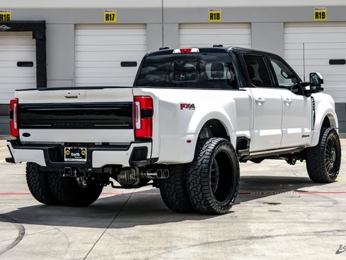 Used 2026 Ford F450 Platinum w/ Platinum Plus Package AWD/4WD image 16