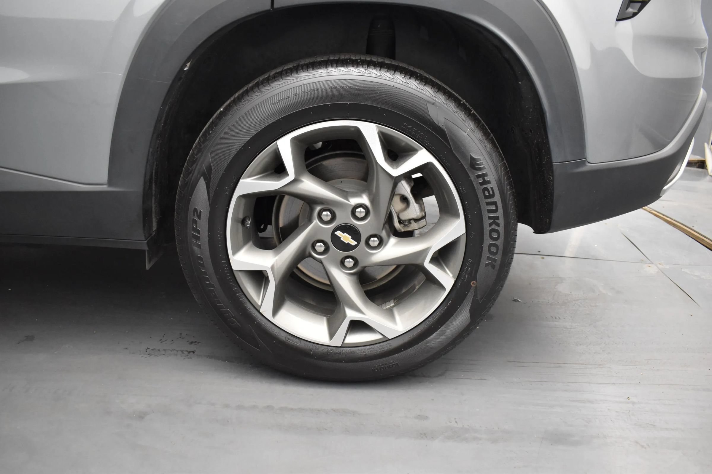 Used 2025 Chevrolet Trax LT w/ LT Convenience Package FWD image 35
