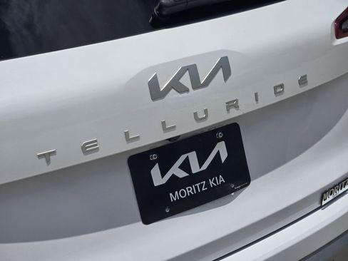 Certified 2024 Kia Telluride S w/ S Sunroof Package FWD image 16