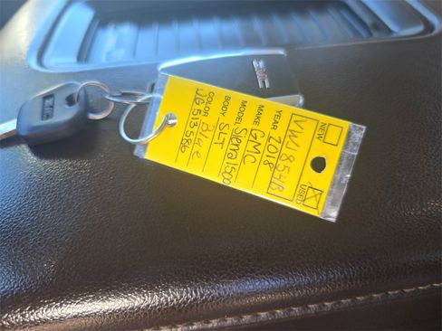 Used 2018 GMC Sierra 1500 SLT image 23