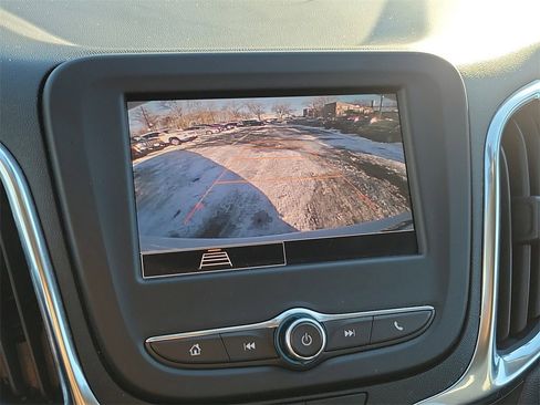 Used 2022 Chevrolet Equinox LT image 8