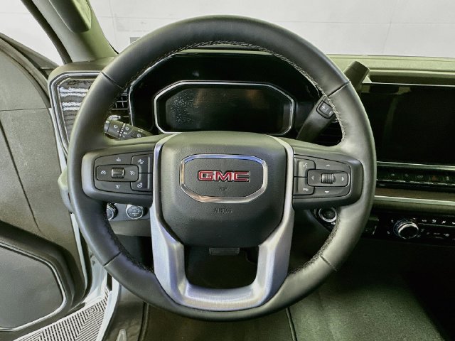 Used 2026 GMC Sierra 1500 SLT RWD image 13