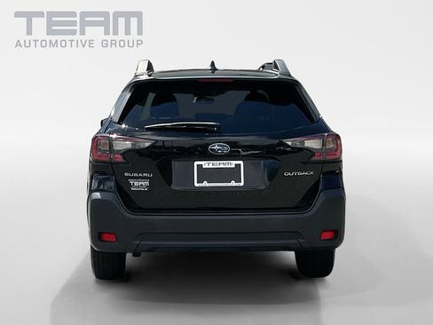 Used 2023 Subaru Outback Premium AWD/4WD image 6