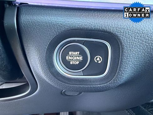 Used 2025 Mercedes-Benz GLS 450 4MATIC image 26