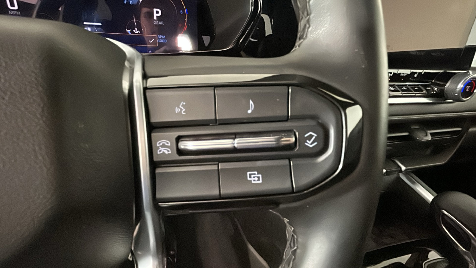 Used 2026 Chevrolet Colorado LT w/ LPO, Pro Essentials Package AWD/4WD image 20