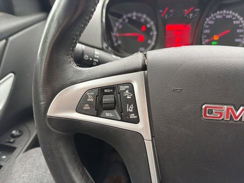 Used 2017 GMC Terrain SLT w/ Open Road Package FWD image 13