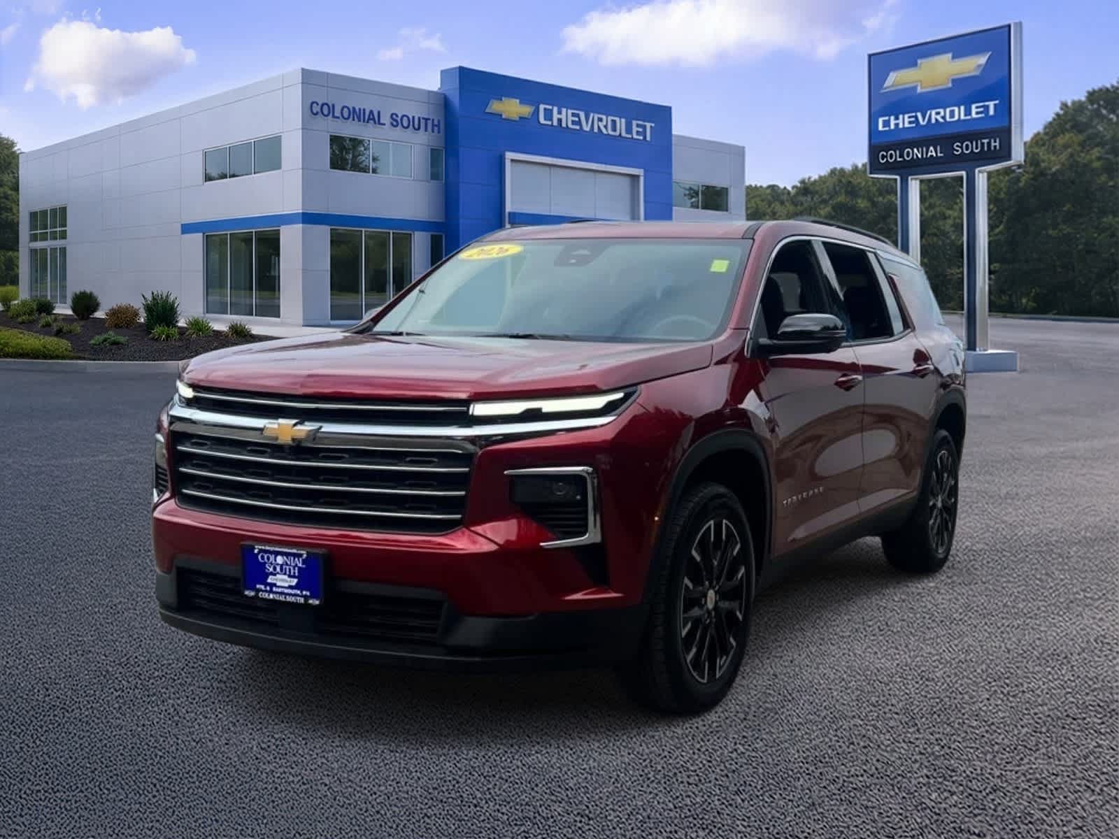 Used 2026 Chevrolet Traverse LT w/ Sun and Wheel Package AWD/4WD image 1