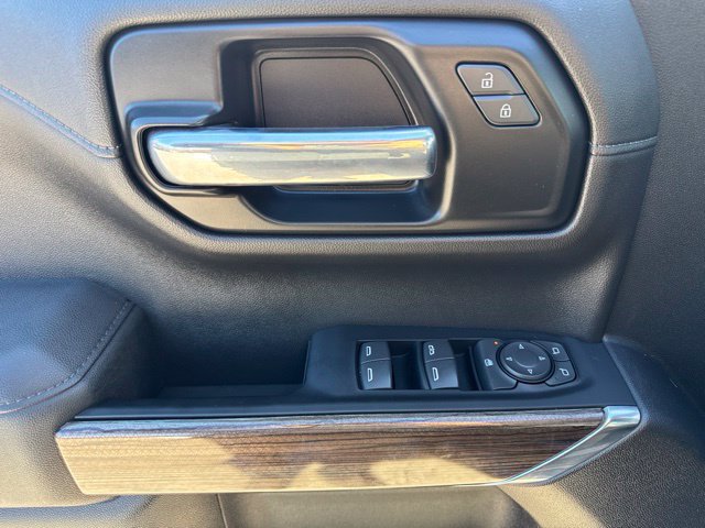Used 2021 Chevrolet Silverado 1500 RST w/ Z71 Off-Road Package AWD/4WD image 11