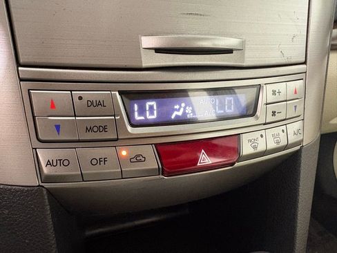 Used 2013 Subaru Legacy 2.5i Limited image 27