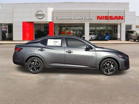 New 2025 Nissan Sentra SV w/ Trunk Package image 2