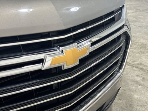 Used 2019 Chevrolet Traverse LT FWD image 32