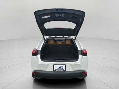 Used 2021 Lexus UX 250h w/ Premium Package AWD/4WD image 8