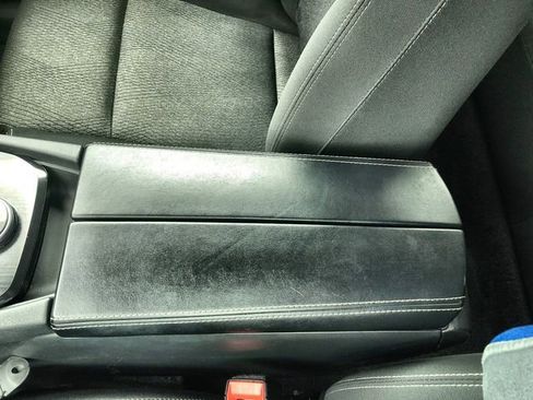 Used 2025 Nissan Rogue SV image 20