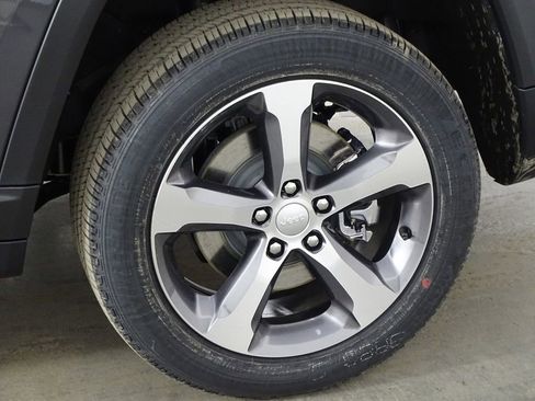 New 2025 Jeep Grand Cherokee L Limited image 49