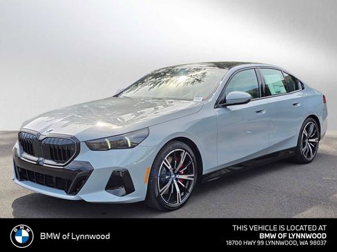 New 2026 BMW 540i xDrive w/ Executive Package AWD/4WD image 7