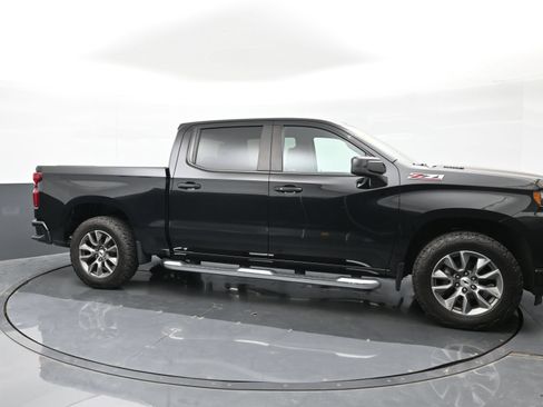 Used 2022 Chevrolet Silverado 1500 RST w/ Z71 Off-Road Package AWD/4WD image 5