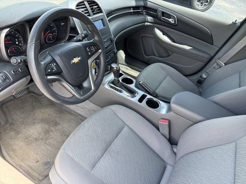 Used 2015 Chevrolet Malibu LS FWD image 11