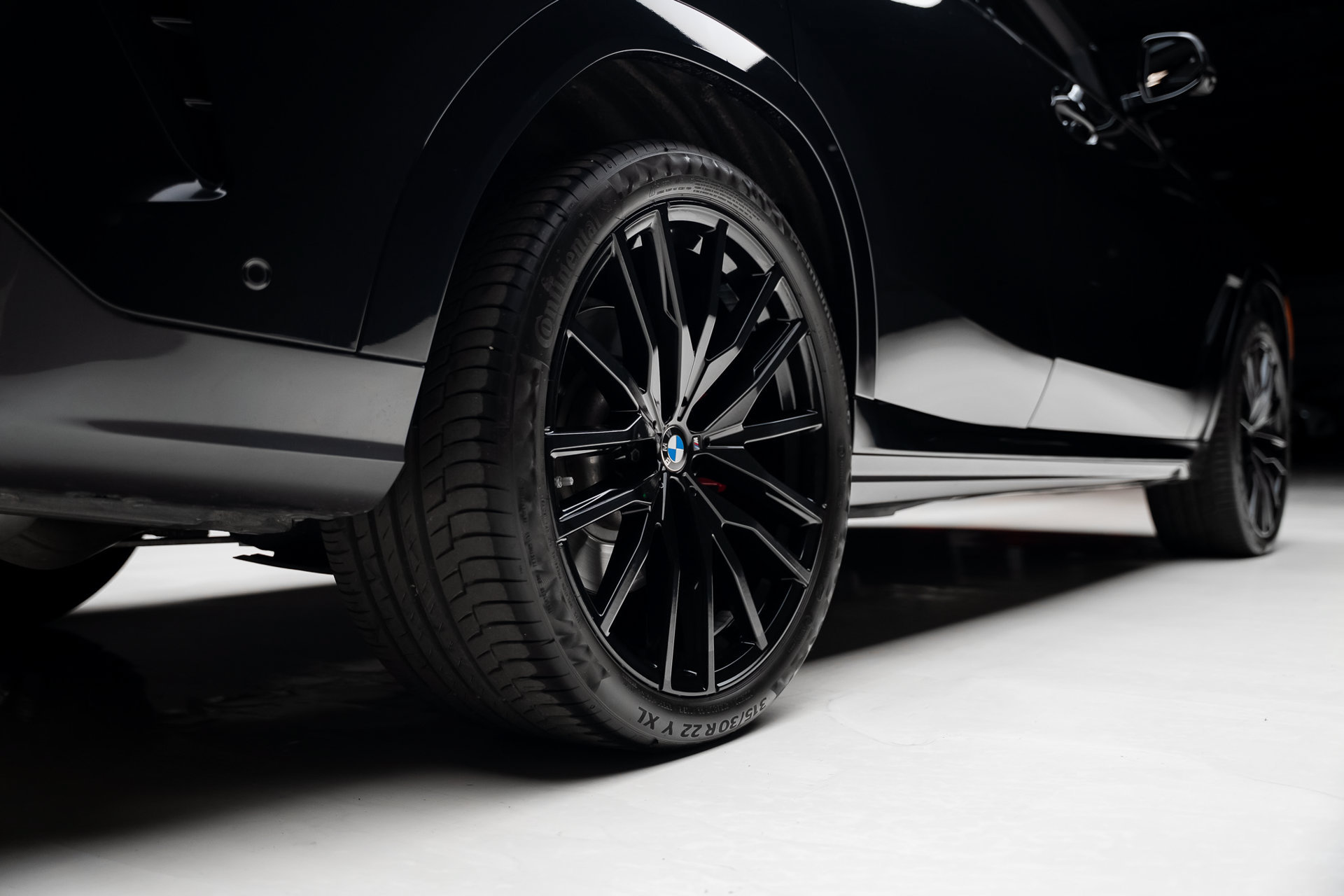 Used 2022 BMW X6 M50i w/ Premium Package AWD/4WD image 79