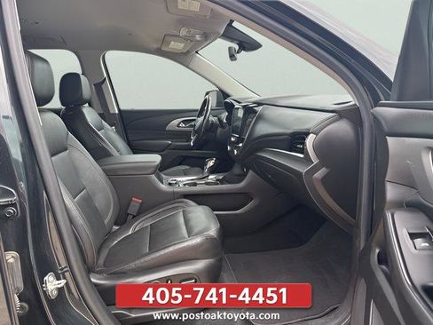 Used 2021 Chevrolet Traverse RS FWD image 20