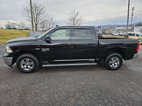 Used 2020 RAM 1500 Classic SLT w/ Luxury Group image 2