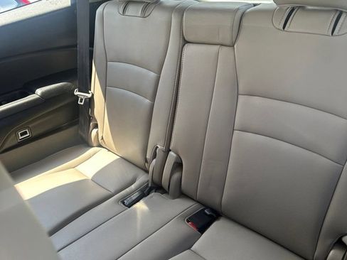 Used 2019 Honda Pilot Touring image 10