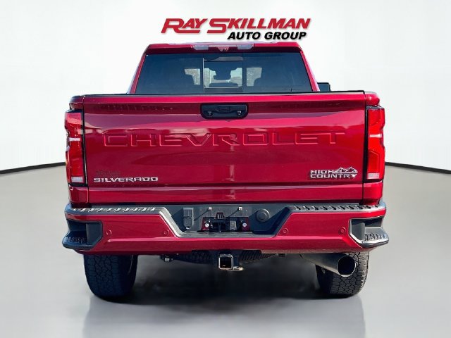Used 2024 Chevrolet Silverado 2500 High Country w/ High Country Premium Package AWD/4WD image 5