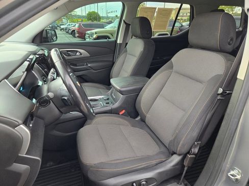 Used 2018 Chevrolet Traverse LT AWD/4WD image 16