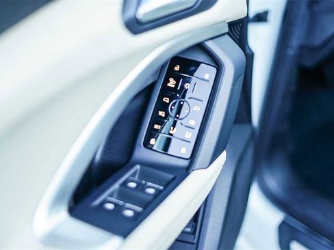 New 2025 Audi Q5 Prestige image 20