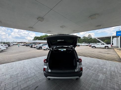 Used 2024 Ford Escape Active FWD image 8
