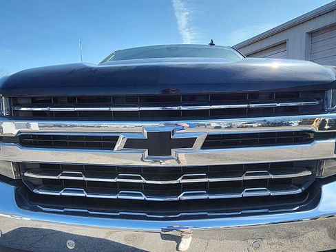 Used 2019 Chevrolet Silverado 1500 LTZ w/ LTZ Premium Package image 10