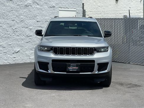New 2025 Jeep Grand Cherokee L Laredo w/ Luxury Tech Group I image 3