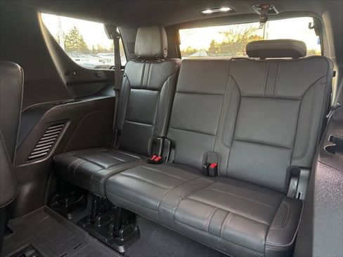 Used 2021 Chevrolet Tahoe RST w/ Luxury Package image 18